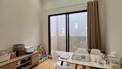 Rumah Mewah di Kawasan Summarecon Serpong, Tangerang, LB 190m², Harga 2,97 Miliar