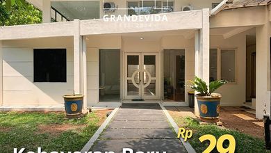 Rumah Prestisius di Kawasan Kebayoran Baru, Jakarta Selatan, LB 301m², Harga 27 Miliar