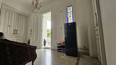 For Sale rumah Eksklusif di Intercon, Jakarta Barat - LT 547m²