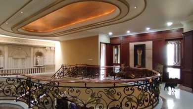 Hunian Elegan di Puri Indah, Jakarta Barat, 8 Kamar Tidur, LT 540m²
