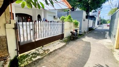 Dijual rumah Premium di Kemanggisan, Jakarta Barat - LT 212m²