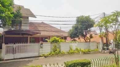 Rumah Area Premium Jati Padang, Jakarta Selatan - Harga Menarik 10 Miliar