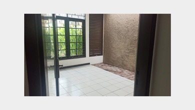 Dijual rumah Eksklusif di Lebak Bulus, Jakarta Selatan - LT 225m²