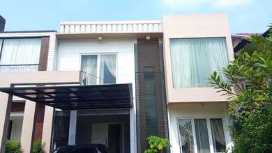 Rumah Mewah di Kemandoran, Jakarta Selatan, 3 Kamar Tidur, LT 360m²