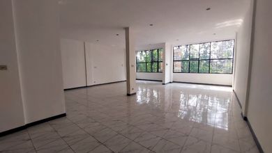  Ruko gandeng 2 di Jalan Jembatan 3 Raya - Jakarta Barat