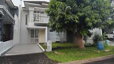 Dijual rumah Eksklusif di Kota Wisata, Bogor - LT 200m²