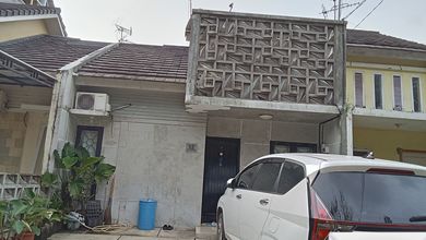 Kesempatan Rumah di Cibubur, Jakarta Timur, LB 90m², Harga 925 Juta