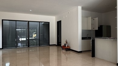 Penawaran Eksklusif, rumah Mewah di BSD City, Tangerang, LB 225m²