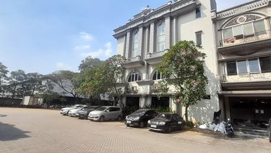 DiSewakan Ruko Bagus 3,5 Lantai + Rooftop di The Mansion Alam Sutera