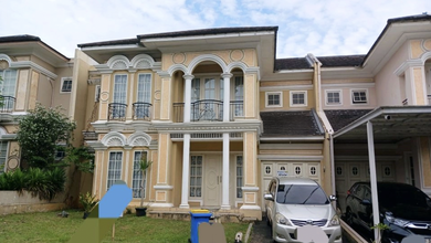 Rumah Mewah di BSD The Green, Tangerang, 4 KT, LT 300m²