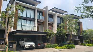 Hunian Elegan di BSD City, Tangerang, 5 Kamar Tidur, LT 230m²