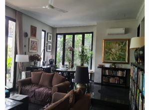 Hunian Elegan di Semanan, Jakarta Barat, 3 Kamar Tidur, LT 256m²