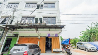 Kost, 3 Lantai, SHM, di Kosambi Raya, Cengkareng, Full Furnished