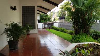 Hunian Elegan di Sunrise Garden, Jakarta Barat, 4 KT, LT 600m²