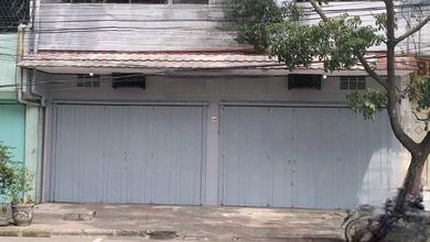 Ruko 2.5 Lantai Tengah Kota. Di Moch Toha