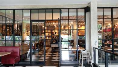 Gedung Tempat Usaha Strategis di Jalan Terusan Jakarta Bandung