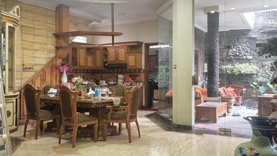Kesempatan Eksklusif, rumah Prestisius di Mekar Wangi, Bandung, LB 243m²