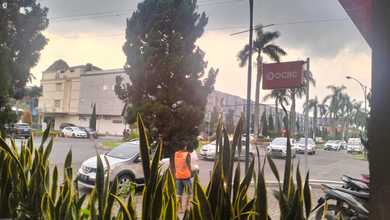 Ruko Gandeng 2 Lantai Jarang Ada Di Singgasana 