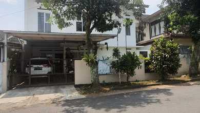 Penawaran Eksklusif, rumah Prestisius di Cikutra, Bandung, LB 200m²