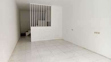 Rumah Favorit di Kelapa Gading, Jakarta Utara, 3 KT, Harga 1,7 Miliar