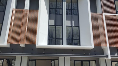 Disewakan Ruko 3 Lantai Siap Huni Termurah Strategis Nego