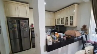 Rumah Area Premium Karang Tengah, Tangerang - Harga Menarik 2,6 Miliar