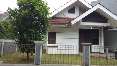 Rumah Mewah di BSD Nusaloka, Tangerang, 3 Kamar Tidur, LT 220m²