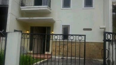 Disewakan Rumah Terjangkau di Citra Grand, Jakarta Timur, LT 102m²