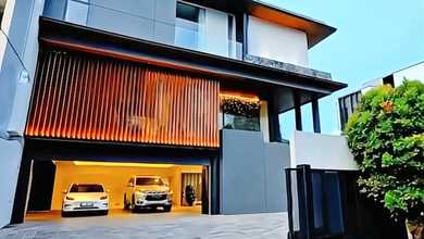 Rumah Elegan di Kedoya, Jakarta Barat, 4 Kamar Tidur, LT 266m²