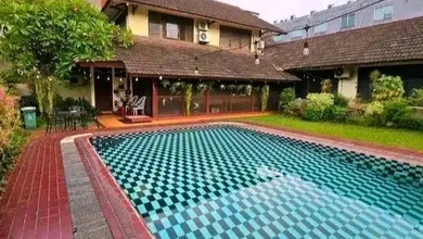 Rumah Mewah di Ragunan, Jakarta Selatan, 4 KT, LT 1540m²