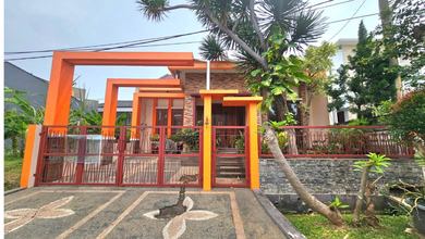 Properti Siap Pakai di Area Kemang Pratama, Bekasi, LT 162m²