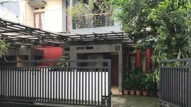 Rumah Modern area Jatinegara, Jakarta Timur, Luas 220 m2