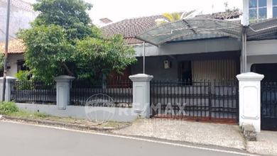 Rumah Dijual di Pondok Kelapa, Jakarta Timur, LB 153m², Harga Terbaik!