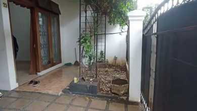 Rumah Dijual di Duren Sawit, Jakarta Timur, LB 172m², Harga Kompetitif!