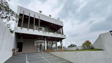 Dijual Villa Modern-Minimalis Di Area Wisata Cisarua Harga Murah