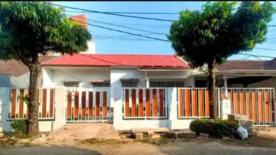 Kesempatan Langka, rumah Mewah di Kemang Pratama, Bekasi, LB 315m²
