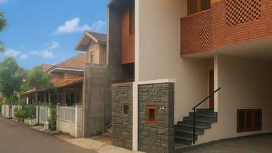 Kesempatan Langka, rumah Mewah di Rawamangun, Jakarta Timur, LB 260m²