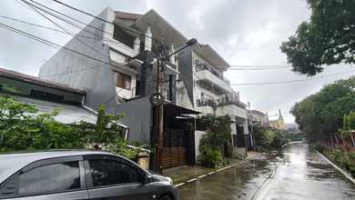 Kesempatan Langka, rumah Mewah di Pejompongan, Jakarta Pusat, LB 500m²