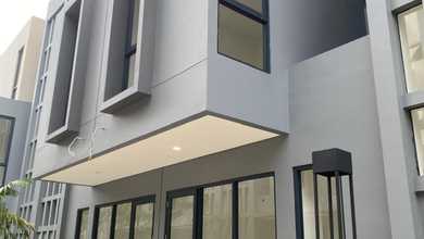 DISEWAKAN  RUKO DELREY - BSD  DOUBLE FACADE DEPAN IPEKA BSD