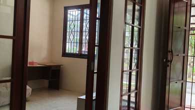 Dijual Rumah Strategis di Karawaci, Tangerang - LT 120m²