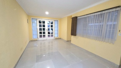 Disewakan Rumah Terjangkau di Pantai Indah Kapuk, Jakarta Utara, LT 180m²