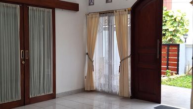 Dikontrakkan Rumah Murah di Cipete, Jakarta Selatan, LT 300m²
