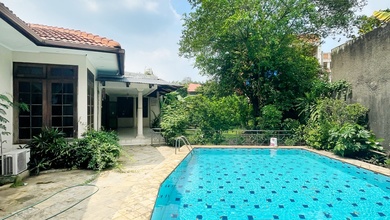Dijual rumah Mewah di Kemang, Jakarta Selatan - LT 942m²