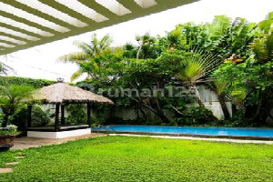 Rumah Prestisius di Kawasan Kemang, Jakarta Selatan, LB 500m², Harga 21,5 Miliar