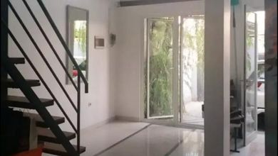Kesempatan Langka, rumah Mewah di Kebon Jeruk, Jakarta Barat, LB 180m²