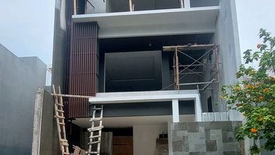 Rumah Area Premium Permata Buana, Jakarta Barat - Harga Menarik 10 Miliar