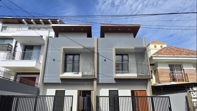 Kesempatan Rumah di Kembangan, Jakarta Barat, LB 168m², Harga 2,5 Miliar