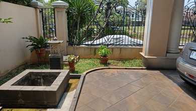 Dijual rumah Eksklusif di Gading Serpong Pondok Hijau Golf, Tangerang - LT 300m²