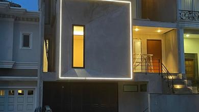 Dijual rumah Premium di Gading Serpong Scientia Garden, Tangerang - LT 250m²
