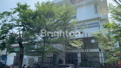 Gedung 4 Lantai di Pluit Jakarta Utara